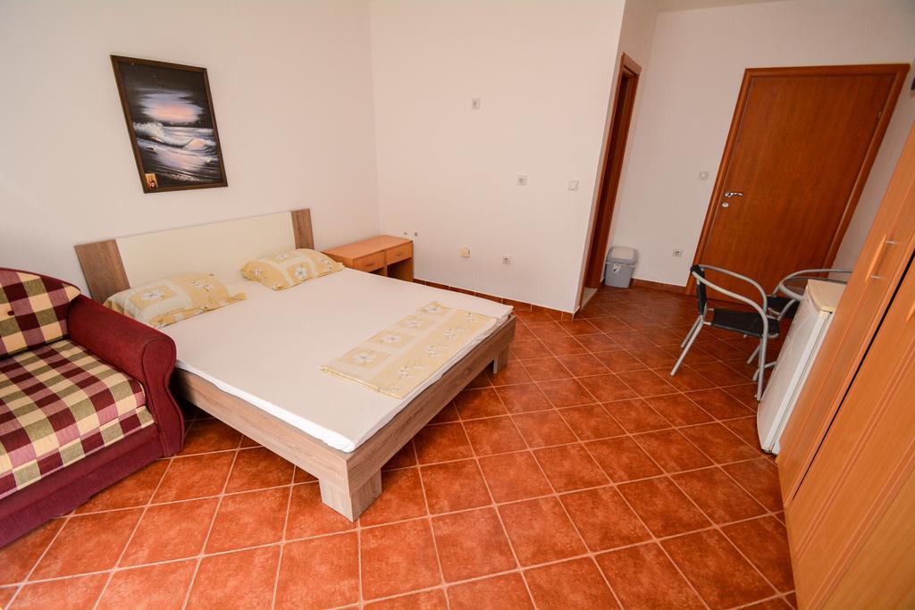 Guesthouse MB Knezevic Budva Exterior foto